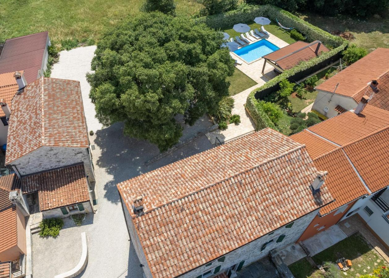 Villa Antonci-18, Pool, 3 Houses, Jacuzzi, Private Territory Antonci  Dış mekan fotoğraf