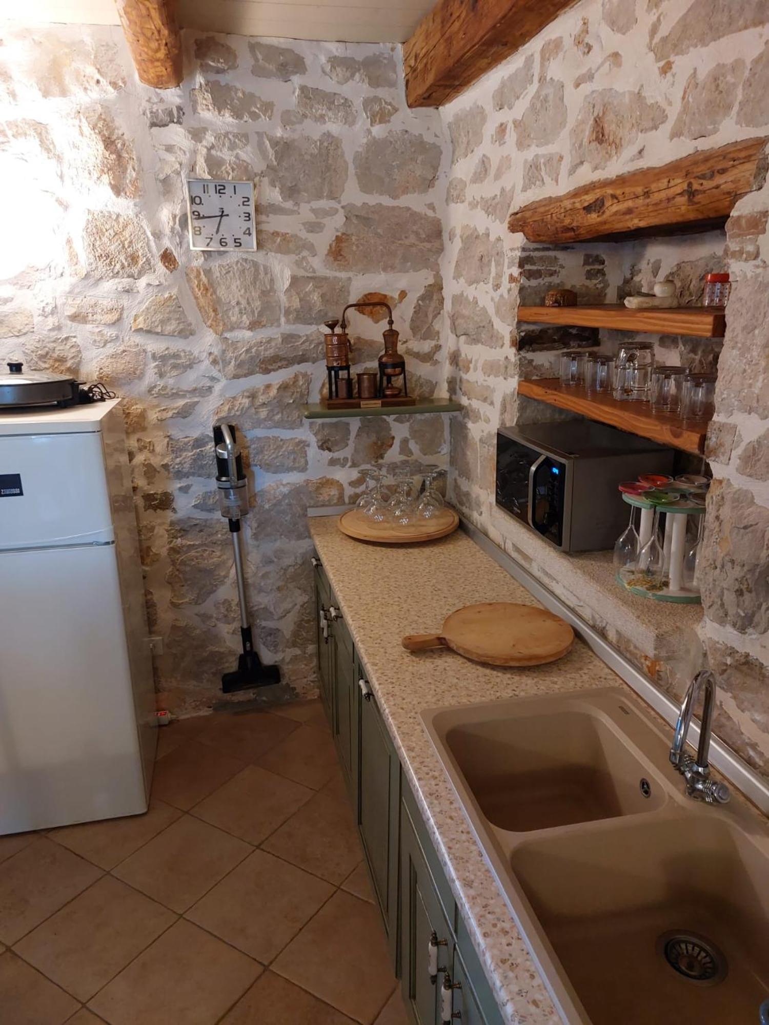 Villa Antonci-18, Pool, 3 Houses, Jacuzzi, Private Territory Antonci  Dış mekan fotoğraf