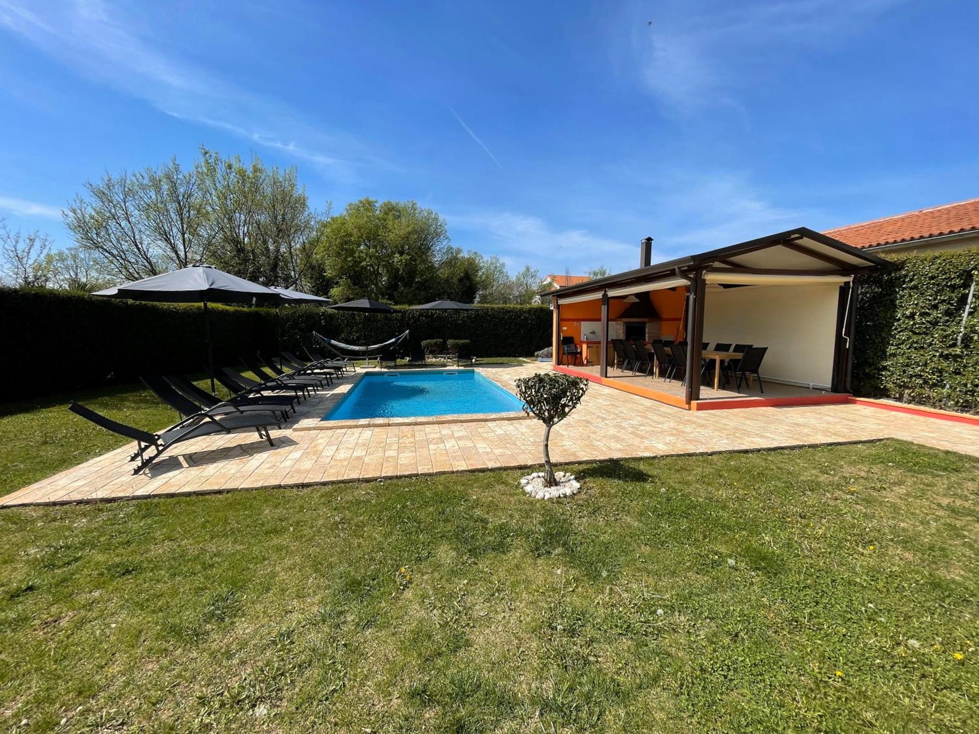 Villa Antonci-18, Pool, 3 Houses, Jacuzzi, Private Territory Antonci  Dış mekan fotoğraf